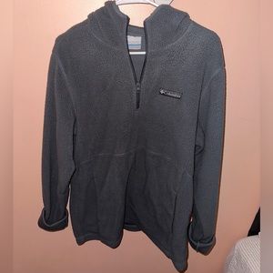 Sporty Columbia sweater